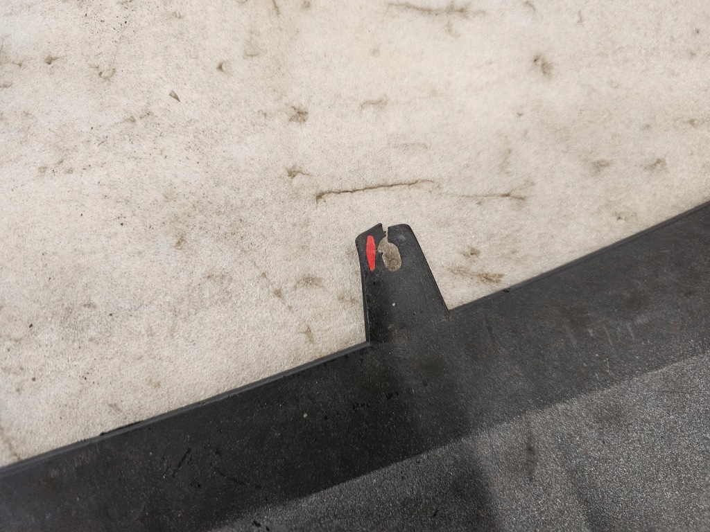 Audi q3 8u0 накладка спойлер бампер передний перед 8u0807061a с Разборки