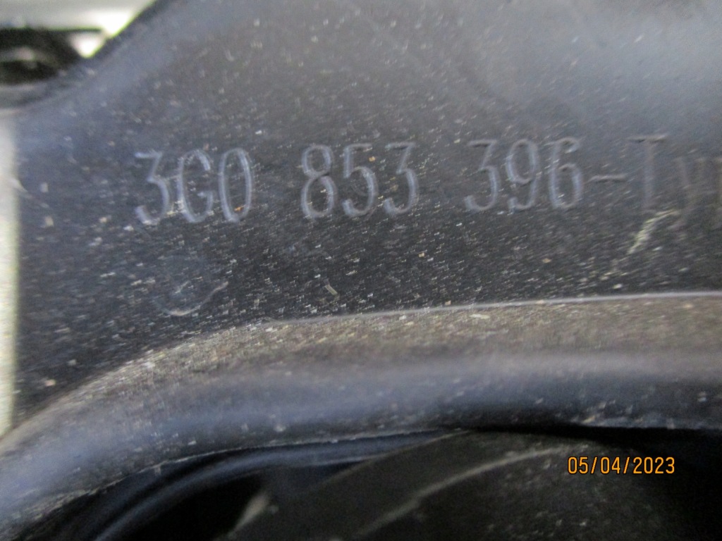 фото №10, Решётка радиатора крышка решётка радиатора vw passat b8 3g0 повреждённая