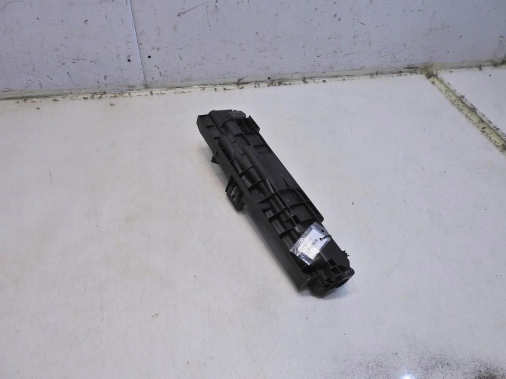 фото №7, Кронштейн кронштейн радиатора правый bmw 3 e91 7524914