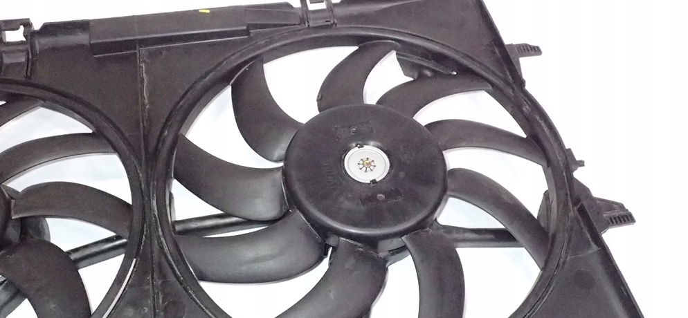 Купити Вентилятор радіатора 8k0121003ag audi a6 c7 a4 b8