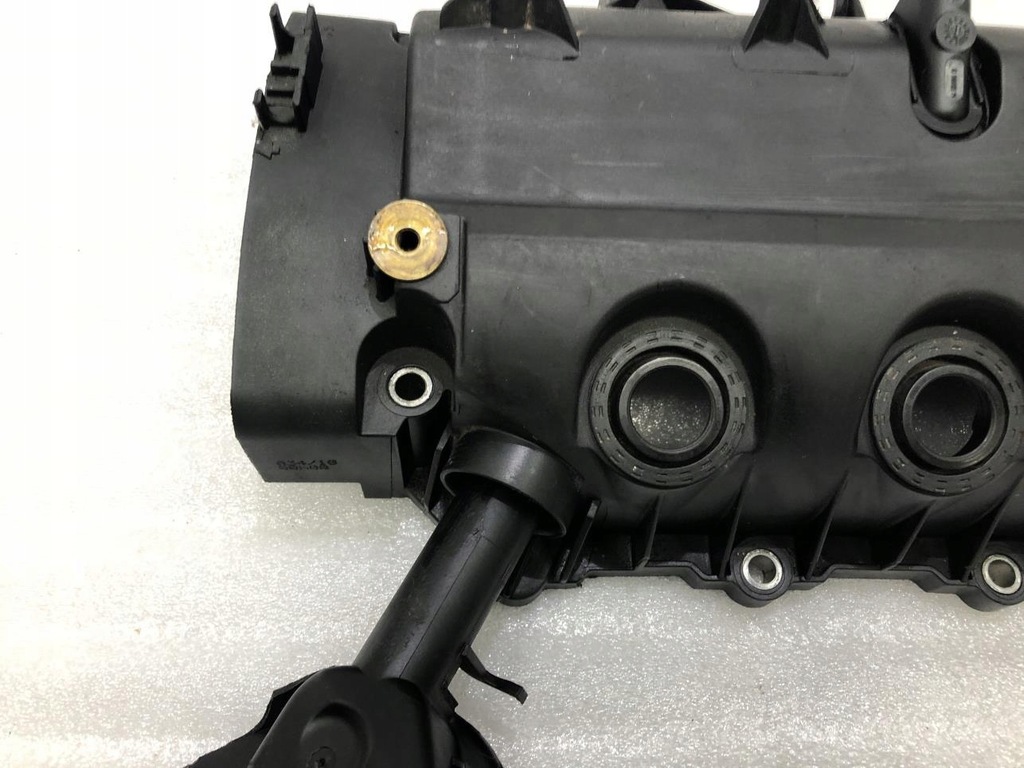 фото №4, Крышка клапанов renault twingo ii 1.2 52259ls