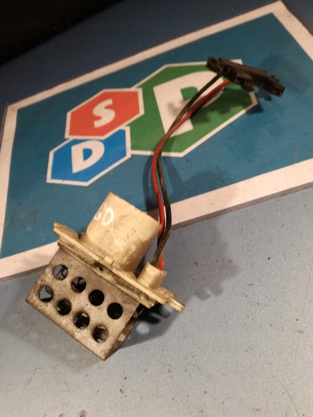 фото №1, Резистор резистор вентилятор renault twingo 833745n