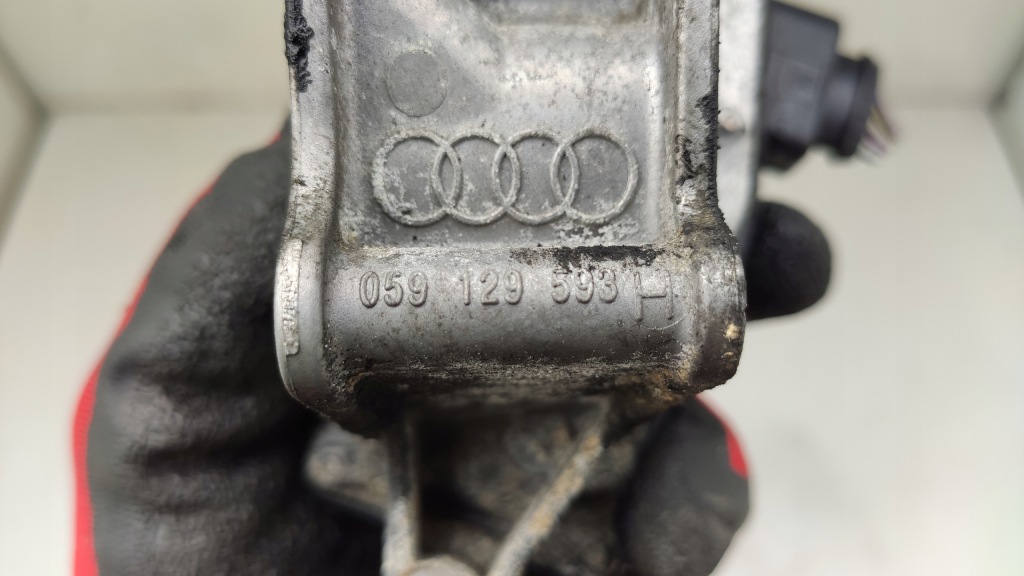 Audi a5 a4 a6 c7 3.0 tdi дроссельная заслонка клапан egr 059129593h Оригинал