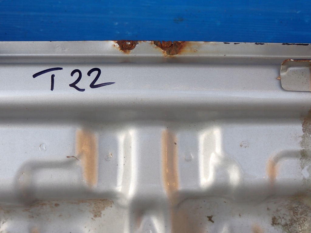 фото №6, Toyota avensis t22 4d 97-02 pas задний