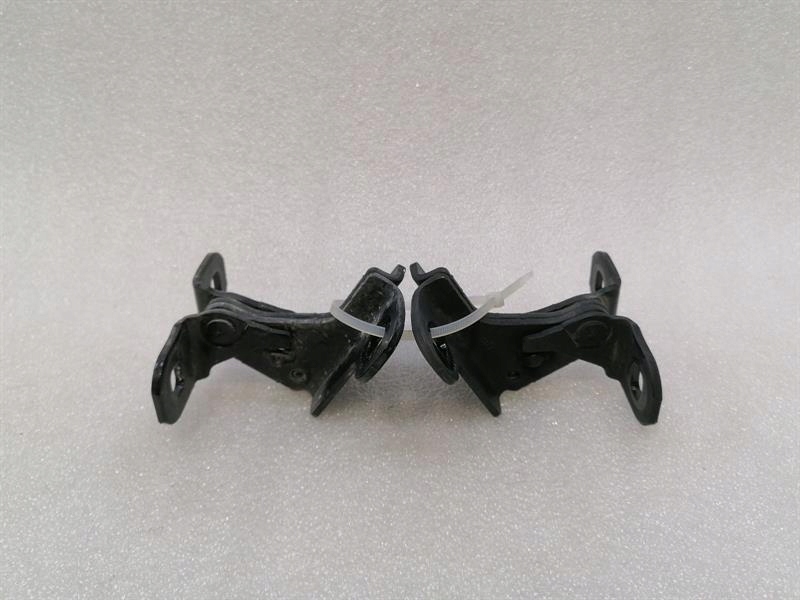 Купить Chevrolet corvette c8 door hinge 22762356 правый