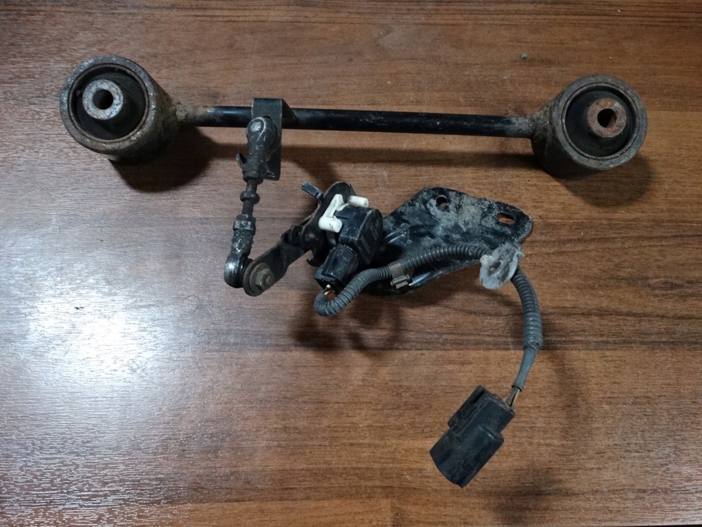 фото №1, Соединитель стабилизатора перед + датчик toyota 1