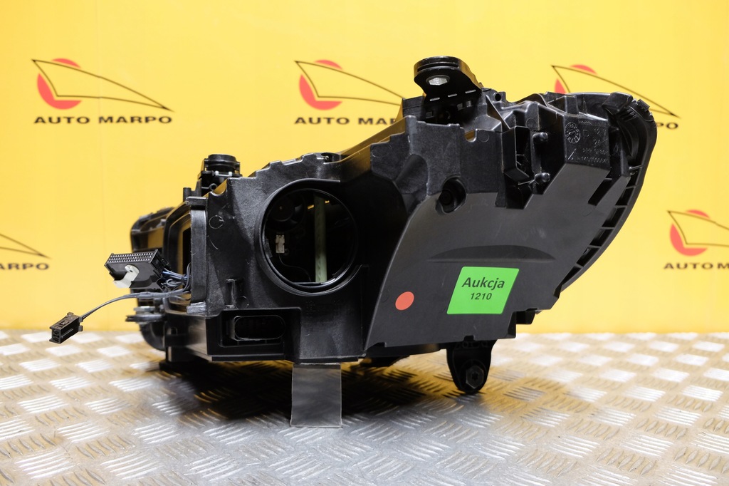 фото №12, Mercedes c-klas w206 2021- фара лампа full led правая usa