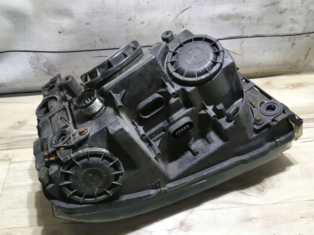 фото №4, Land rover range rover sport l320 2005 ліва сторона лампа перед anglik