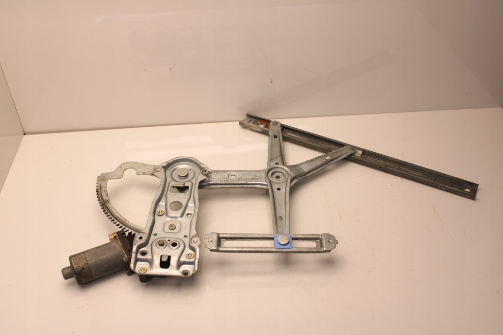 фото №4, Mercedes-benz slk r170 1996r- подъемник стекло правый перед podpis!