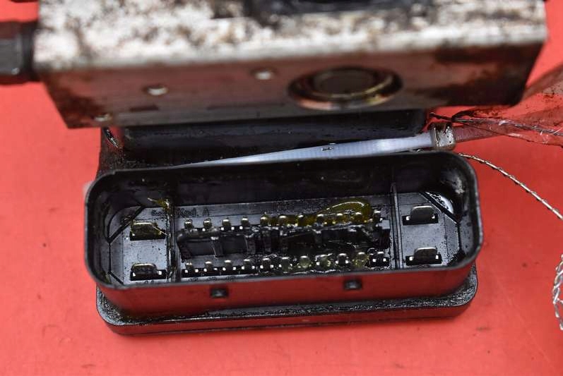 фото №8, Насос abs 9662150380 10.0207-0074.4 citroen c2 c 2 1.4 hdi 68 km 03-08