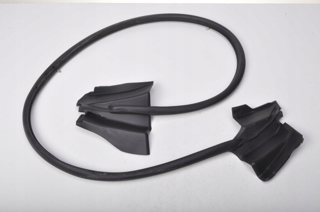 фото №1, Maserati levante sq4 прокладка двері лівий задня 19r