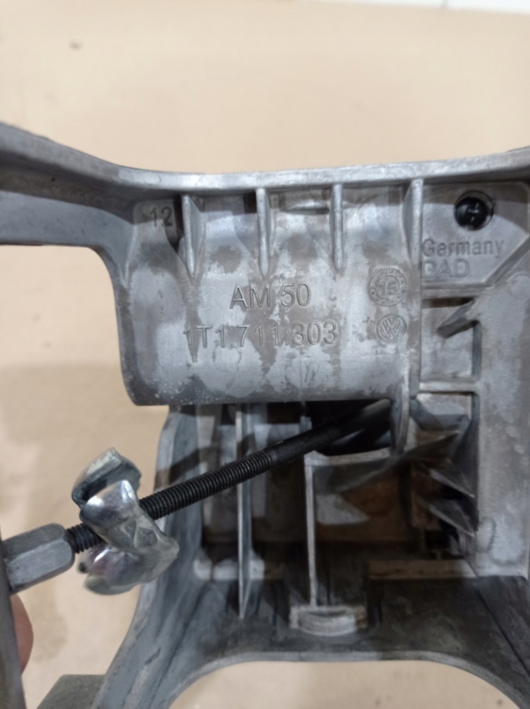 фото №10, Тормоз ручной renault twingo iii 360106834r