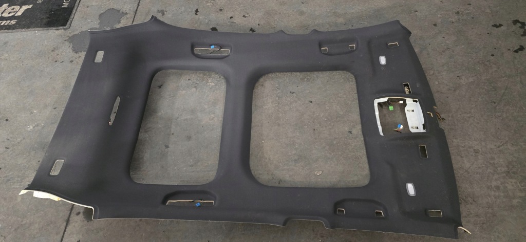 Купить Mercedes gla x156 потолок подкрылок панорама