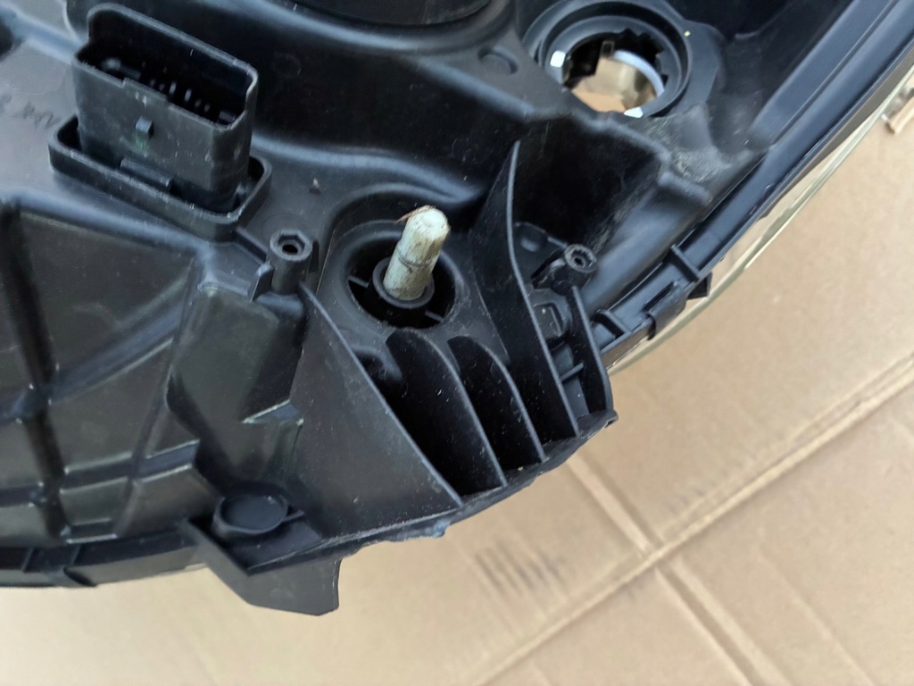 фото №5, Лампа фара перед передняя renault captur 1 i 13 --