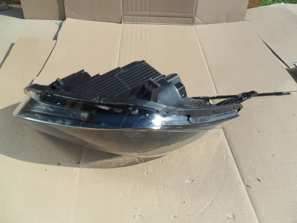 фото №7, Hyundai i20 лампа правая 92102-4p500