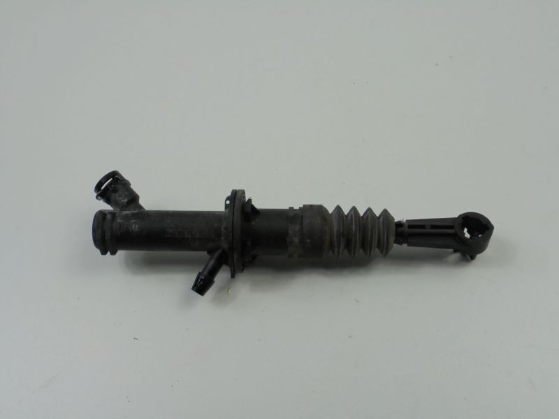 фото №3, Renault megane iii насос сцепления 306100084r