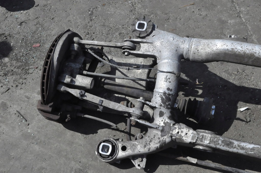 фото №7, Bmw 6 e63 3.0d 286km балка підвіска задня 154tys!