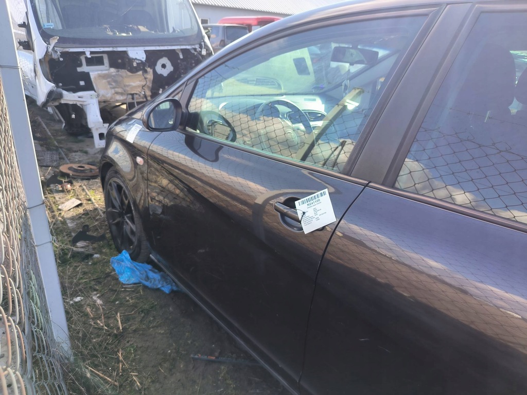 фото №1, Дверь левая перед ls9n seat toledo iii