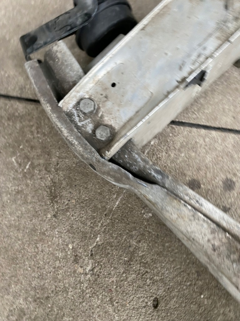 Купить Балка бампера перед зона audi a4 b8 рестайлинг  8k0807113f