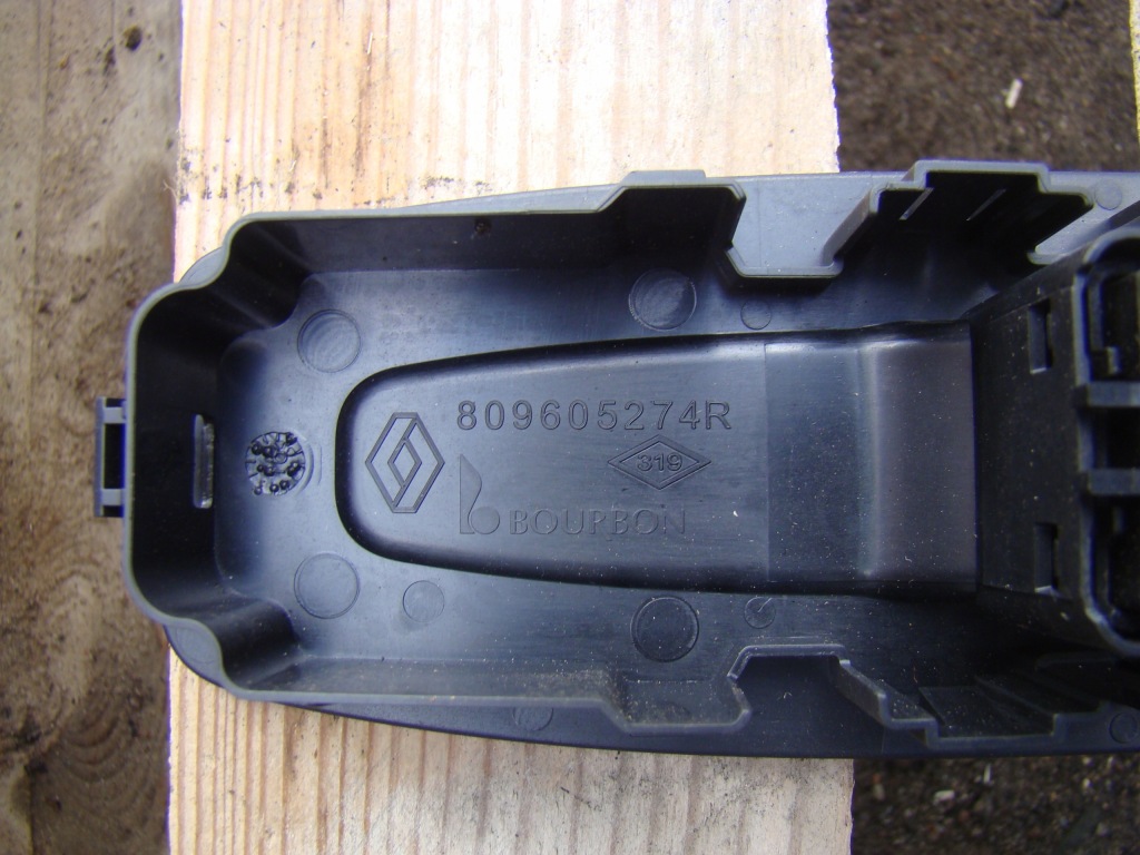 фото №3, Переключатель стекло правый задняя renault megane iv