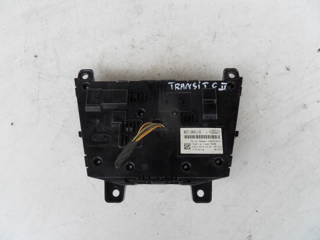 фото №3, Transit connect ii 2012- панель управление радио