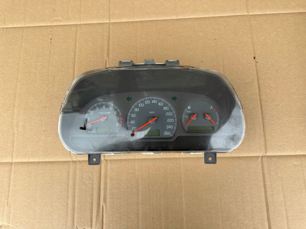 фото №1, Лічильник прилади volvo s40 v40 1.8 gdi 2000-2002