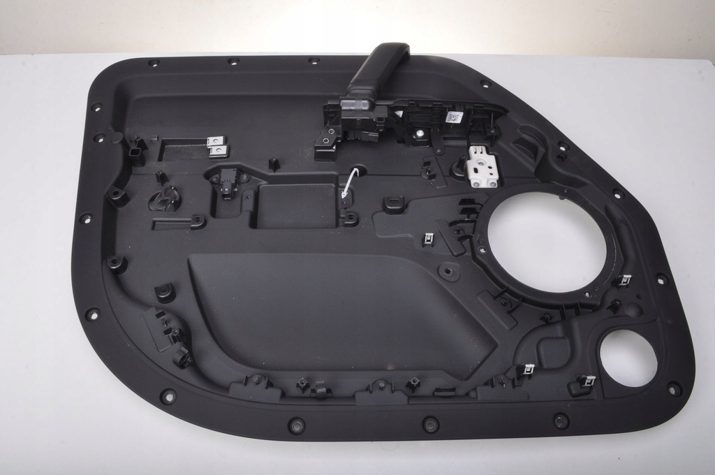 фото №1, Land rover defender l663 обшивка дверь левый перед