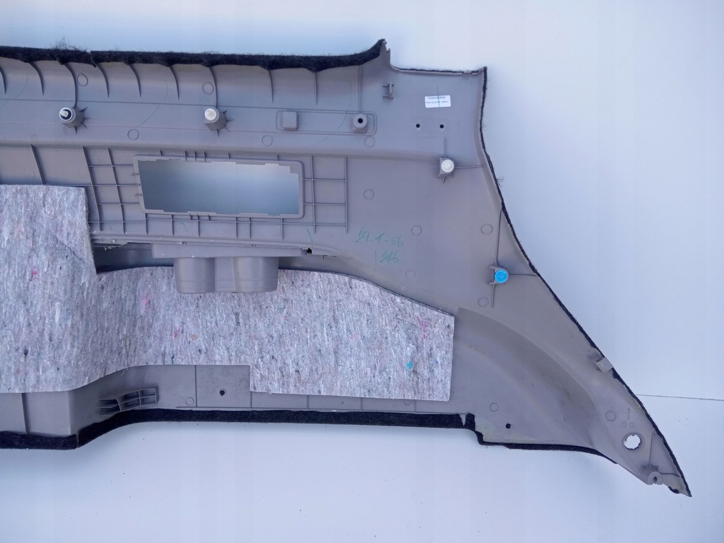 фото №7, Обшивка багажника правий mitsubishi pajero sport ii