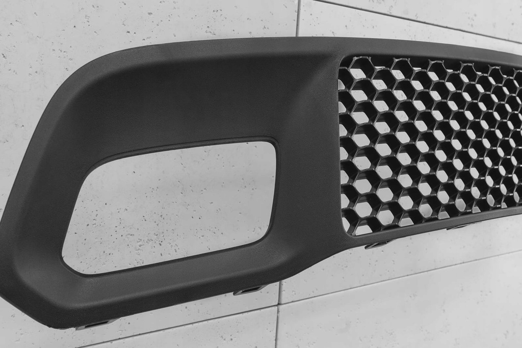 фото №11, Jeep grand cherokee iv wk2 2017-21 решётка радиатора бампера bez радара 68310773aa