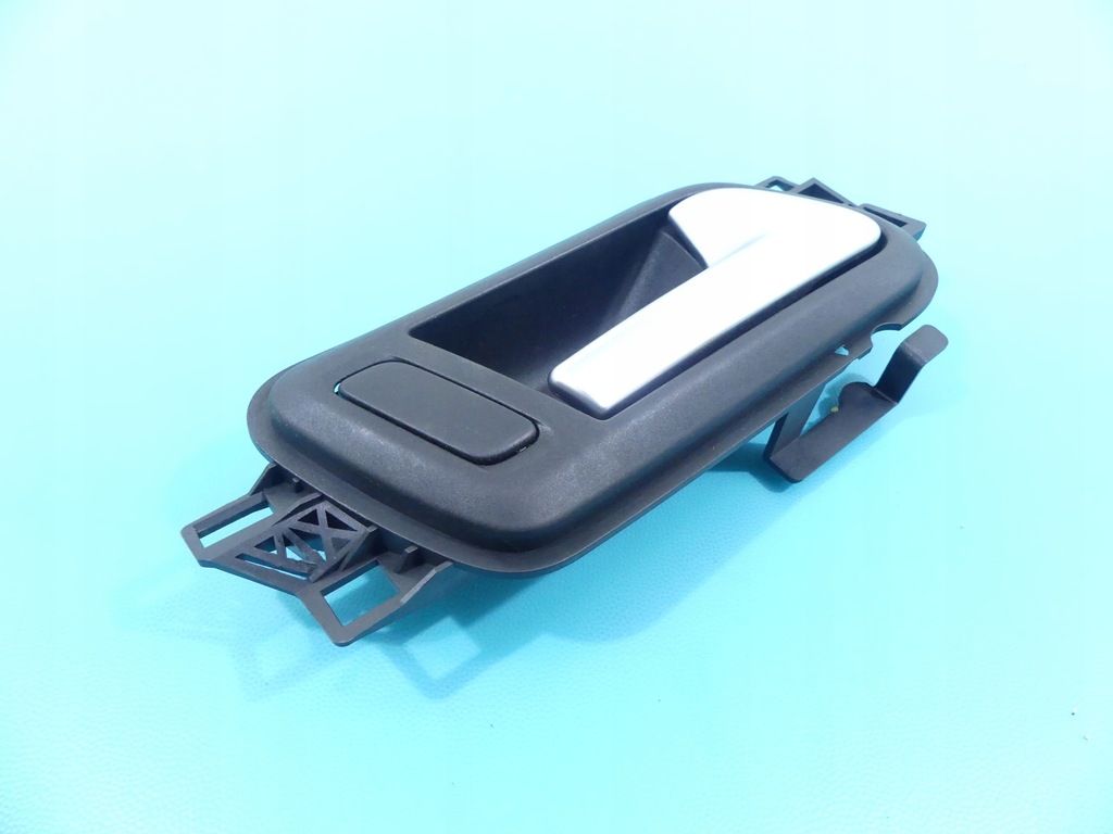 фото №1, Ручка внутренняя перед правая amarok 10-16 vw