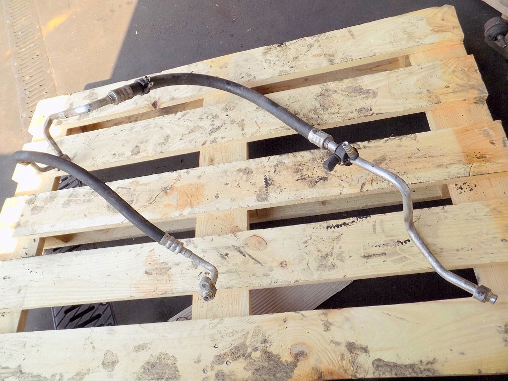 фото №7, Mitsubishi carisma lift 1.9td шланг кондиционера