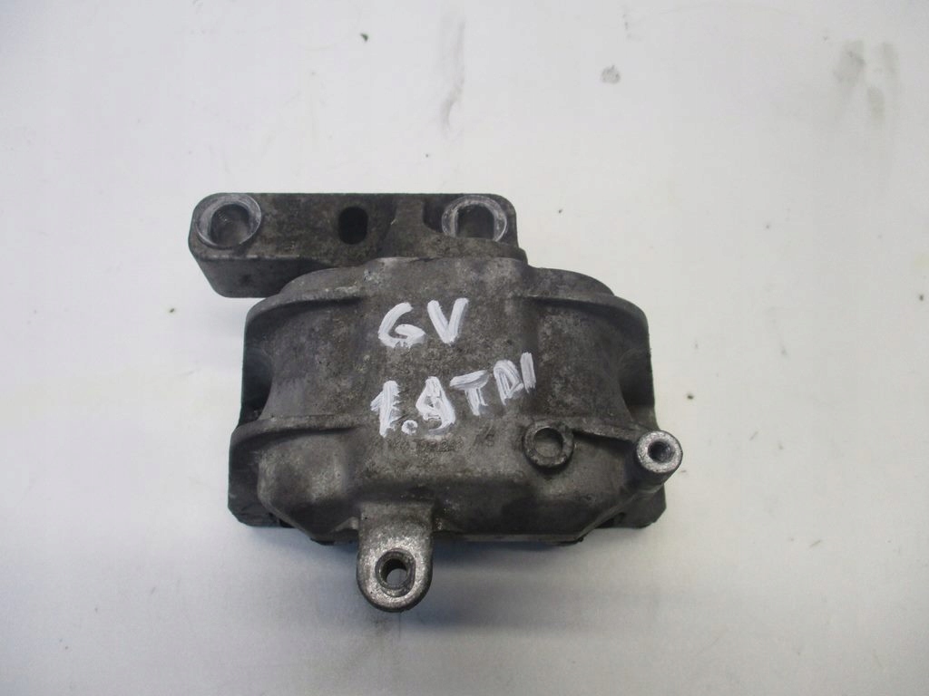 фото №1, Кронштейн подушка двигуна vw golf v plus 1.9 tdi