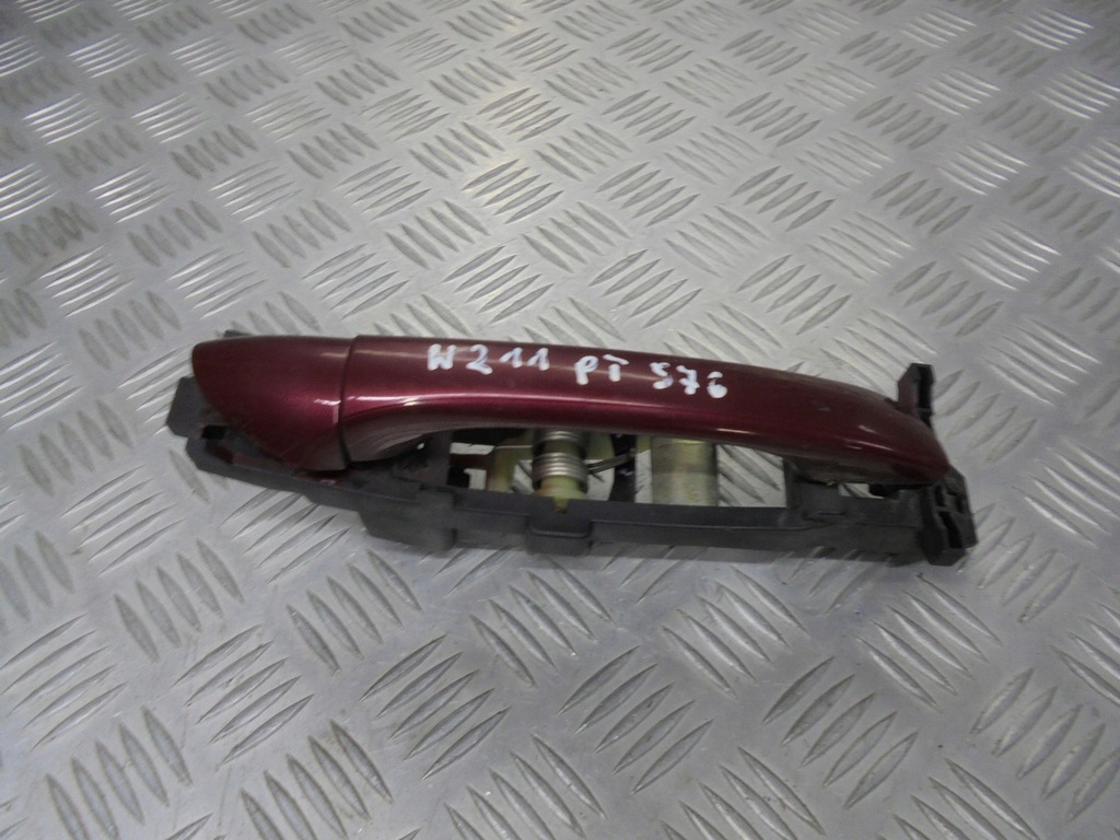 фото №1, Ручка правая задняя mercedes w211 567u