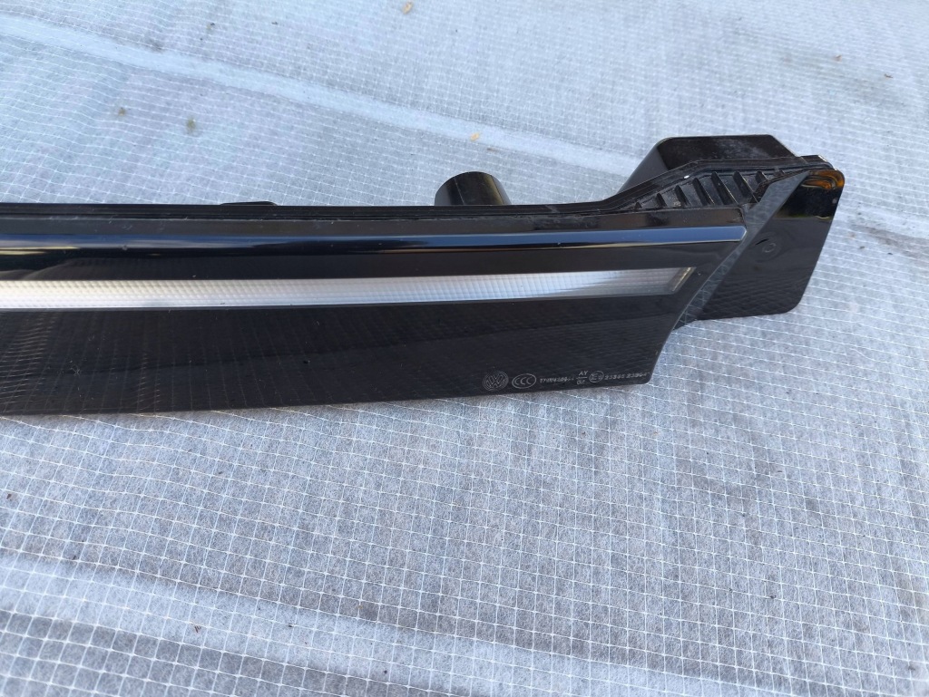 фото №3, Лампа led drl правая vw id-4