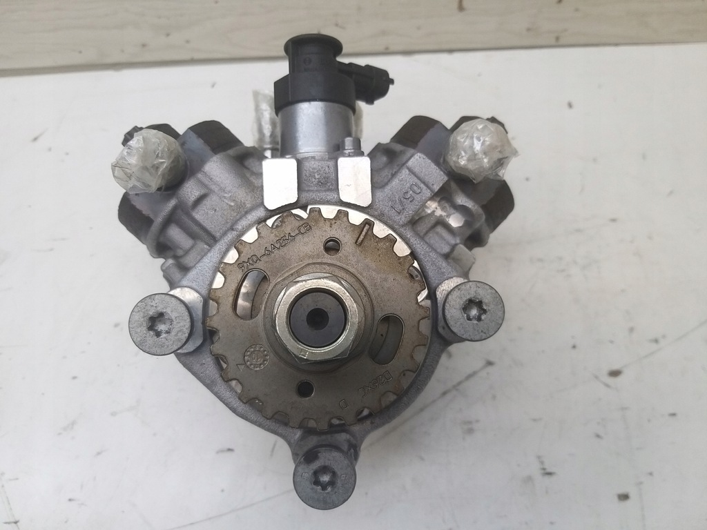 фото №13, Насос упорскування wysokiego 3.0 d 306dt jaguar xf i x250 xj hdi c5 0445010614