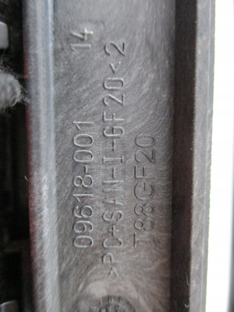 фото №8, Dekor консоли audi rs5 8w6 20r 8w1820901 sportback