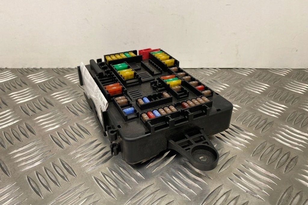 фото №7, Коробка предохранителей bmw 4 coupe f32, f82 9337880 2.99l дизель 2015