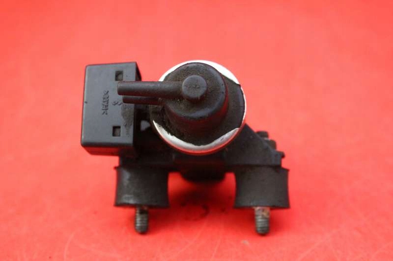 фото №6, Клапан вакууму 2247906 bmw e39 2.0 d 136 km 00-04