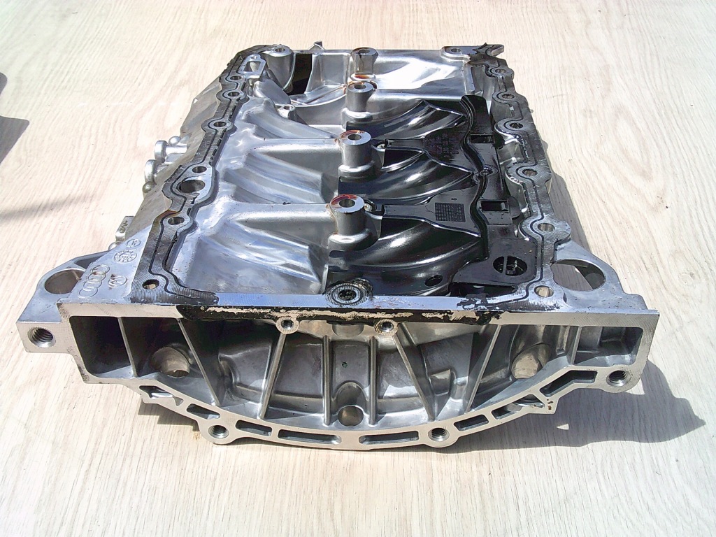 Vw skoda audi seat 2.0 tsi tfsi dkz поддон масляная масла картер 06l103603ag Доставка