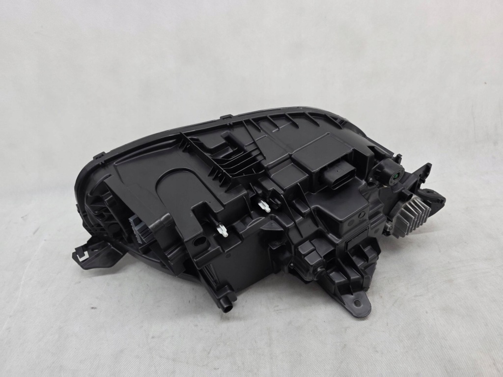 Volvo xc90 2 2 рестайлінг  фара перед ліва full led active high beam 32404715 Ціна