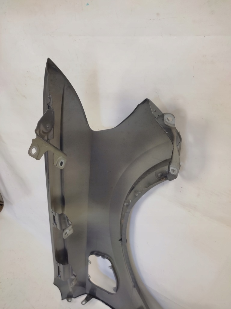 Audi q3 2 83a plug-in hybrid крыло  левое  передний перед 2018- 2019- Доставка