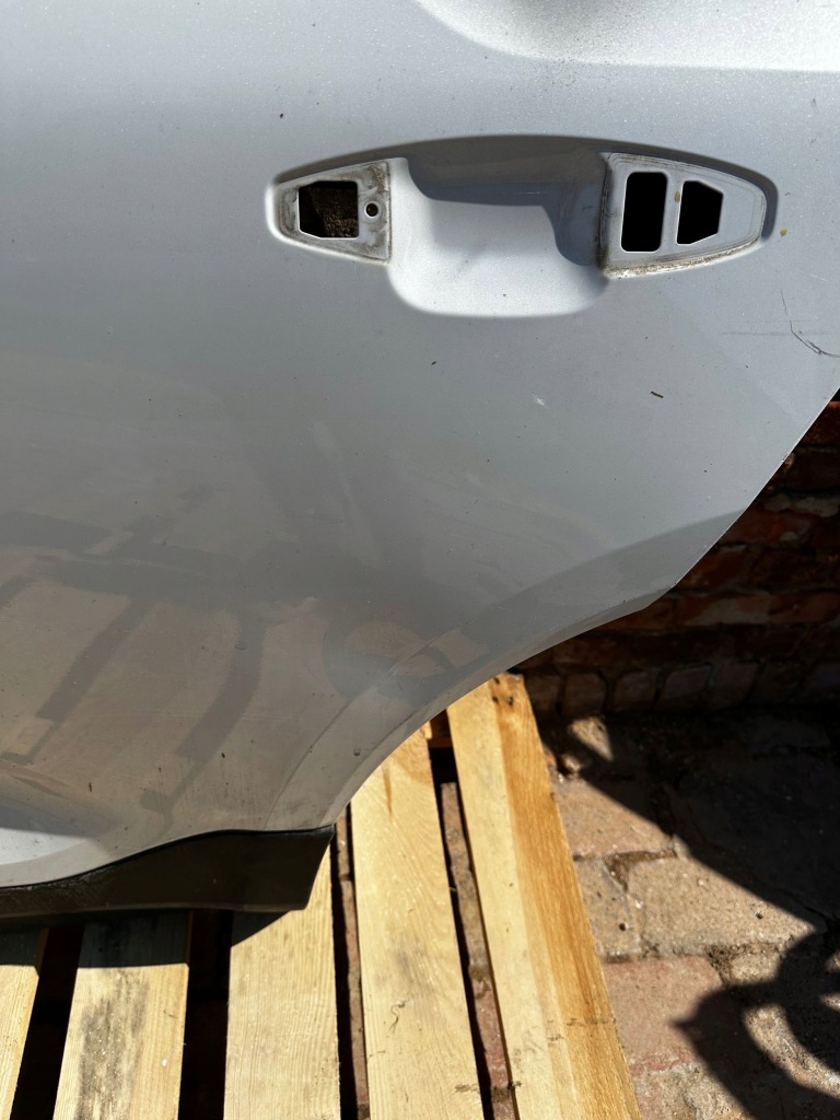 фото №2, Volvo xc40 двері ліва задні задня