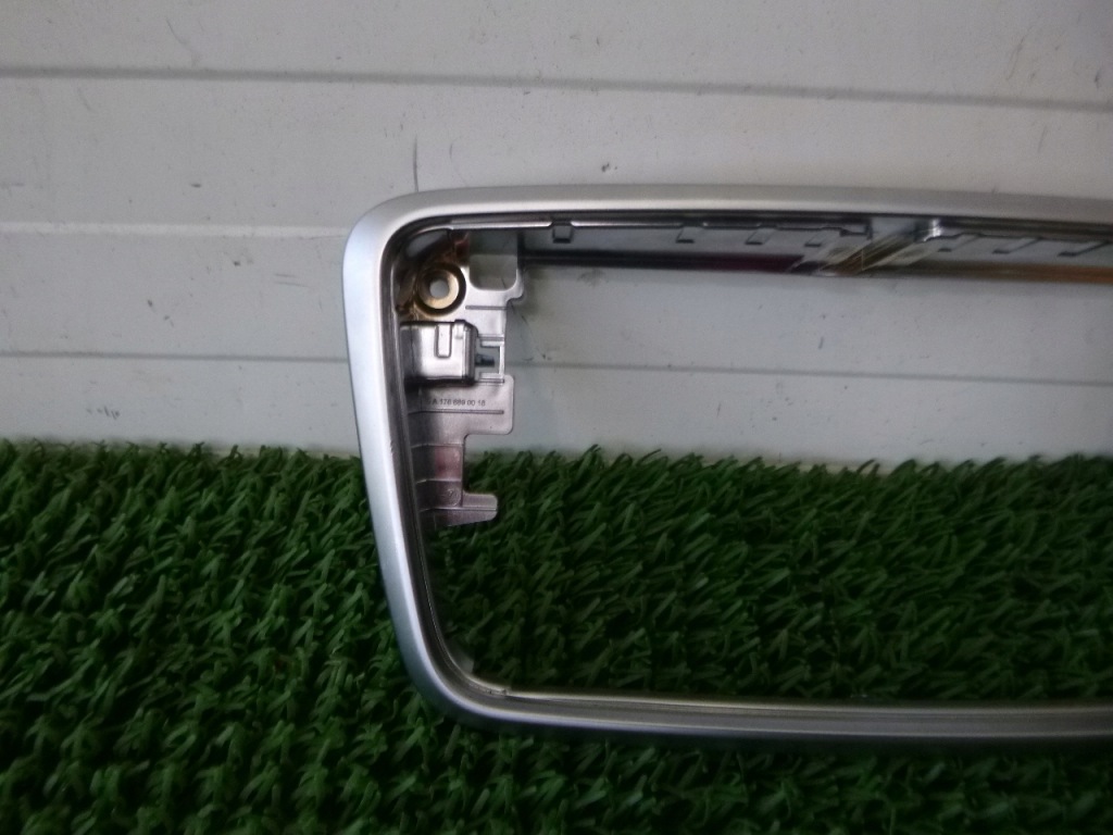 фото №2, Рамка автомагнітола mercedes-benz оригінальний номер a1766890018