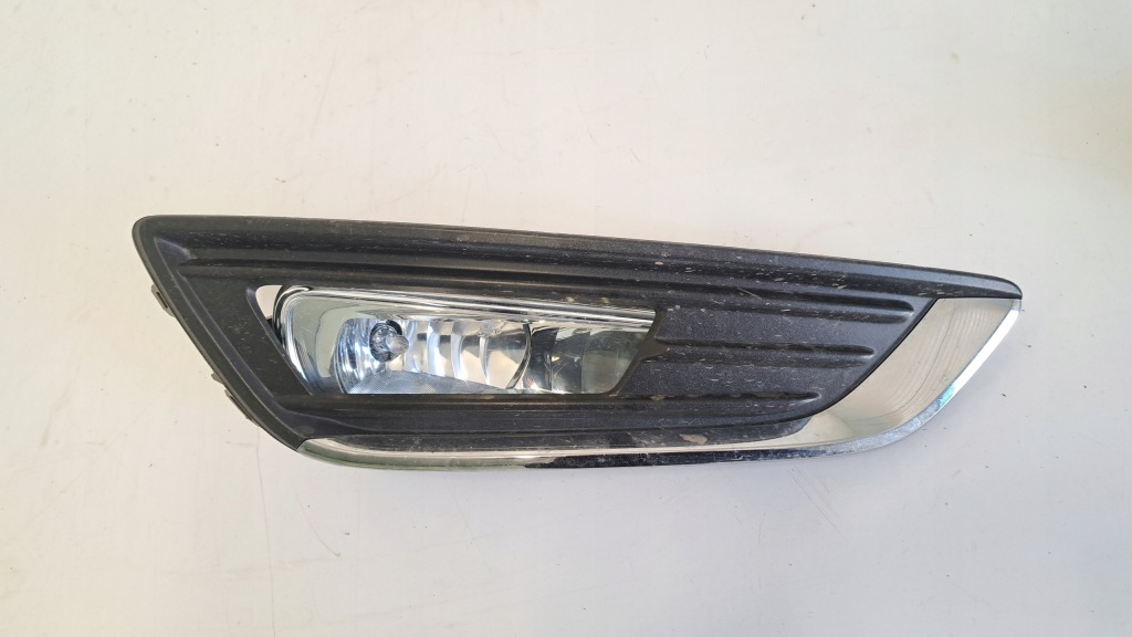 Противотуманная фара правый  левое  решётка бампера ford focus mk3 рестайлинг  14- Киев