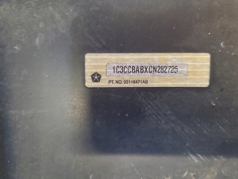 фото №13, Задний бампер chrysler 200 10-14 68082030ad