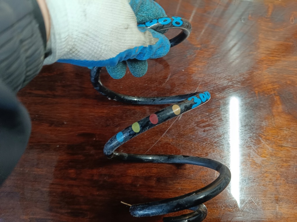 фото №5, Пружина підвіска задня peugeot 3008