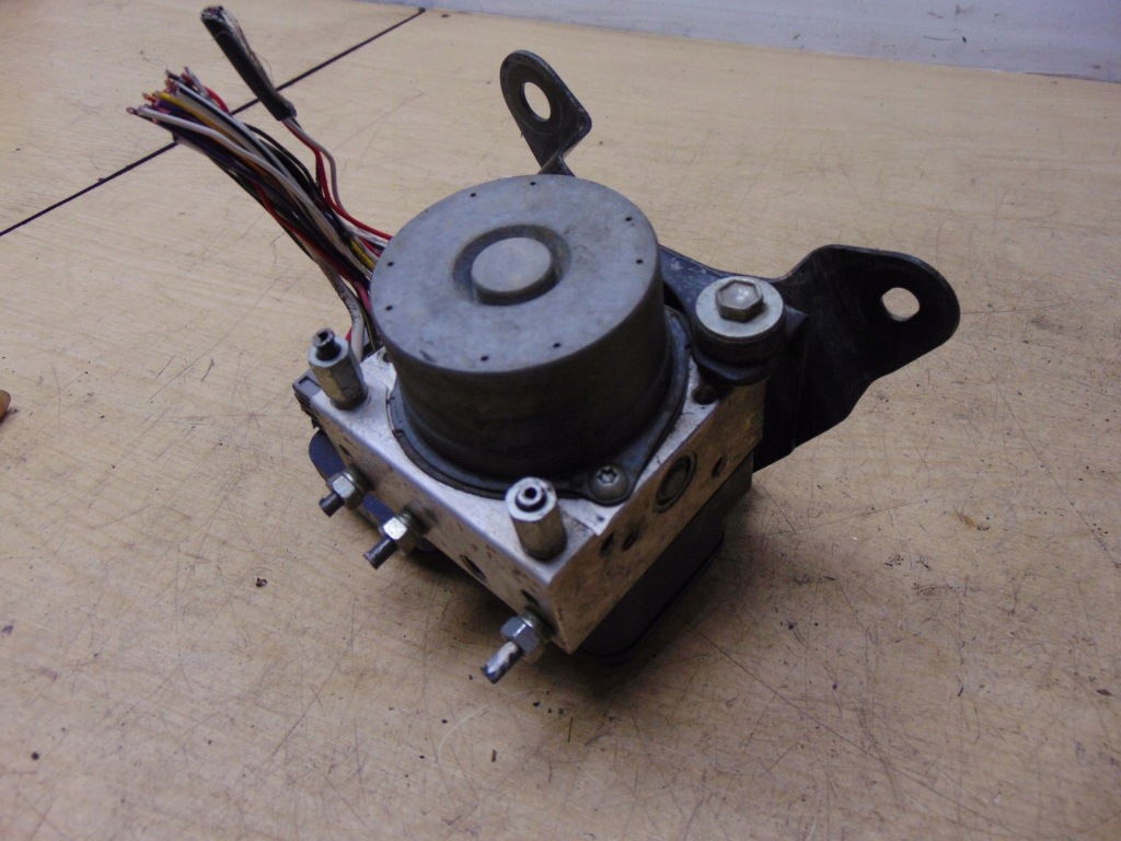 фото №6, Насос abs блок управления toyota land cruiser j7 2015rok