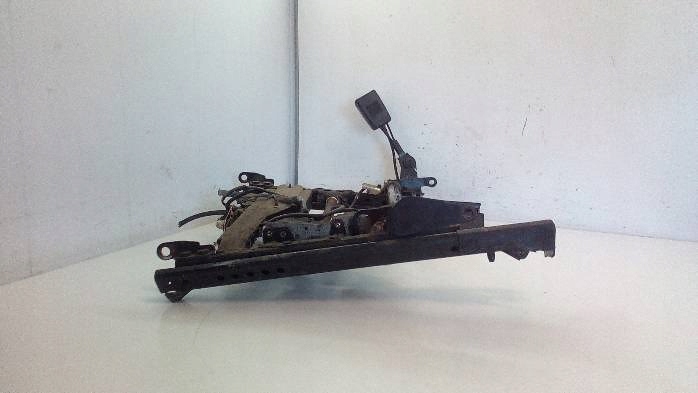 Направляющая сиденье левый перед mercedes clk компрессор в Украине