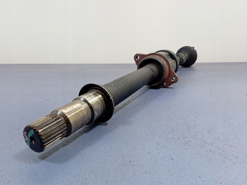 фото №3, Toyota avensis ii t25 d-cat приводной вал правая перед