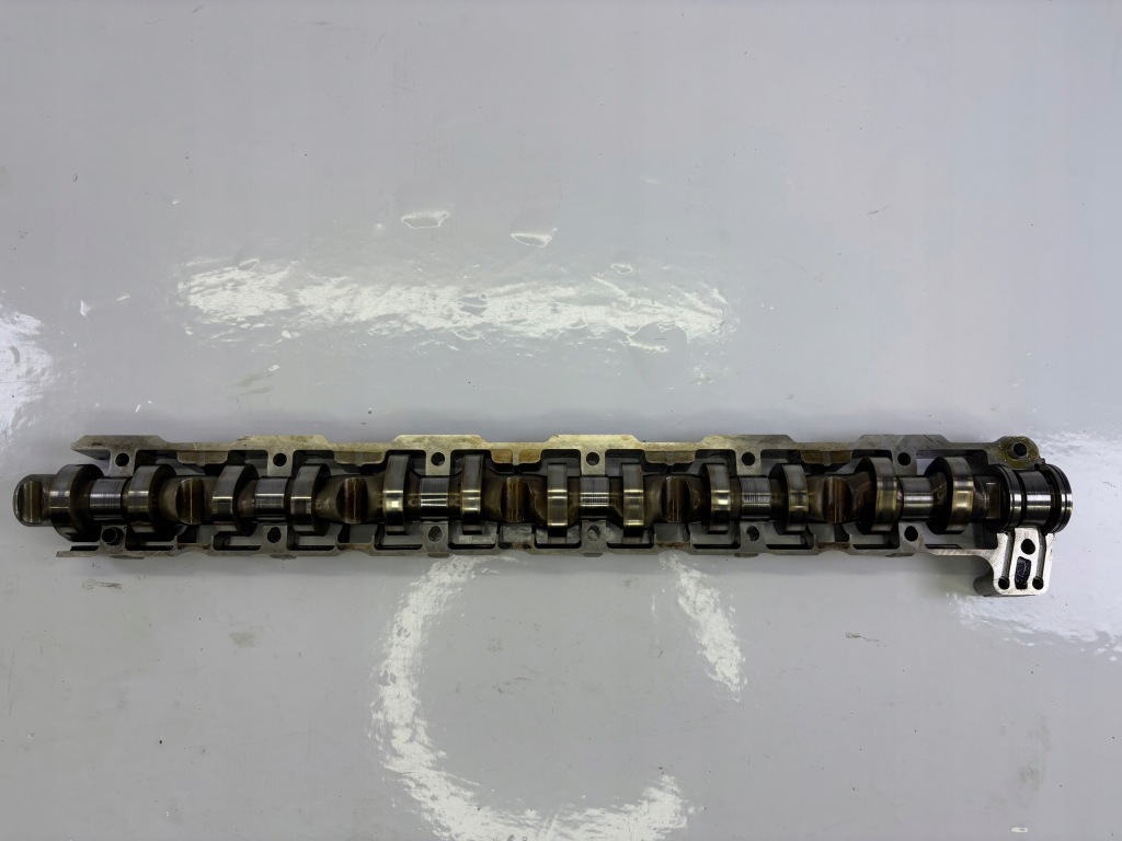 фото №1, Вал розподільного валу всмоктуючий з корпус касета 7521595